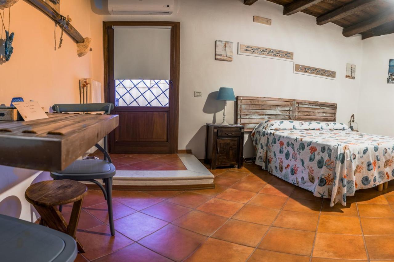 Le Case Di Sottovento Mola di Bari Bagian luar foto