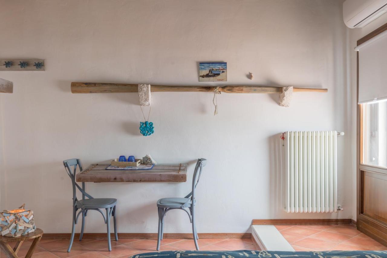 Le Case Di Sottovento Mola di Bari Bagian luar foto